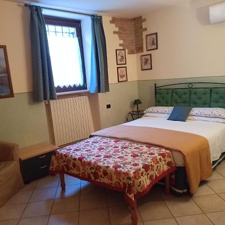 B&B Renzano Bedrooms 살로 외부 사진